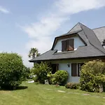 Chalet con Piscina y finca de 2000m